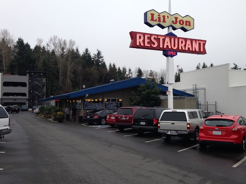Eggs and toast breakfast at Lil Jon Restaurant