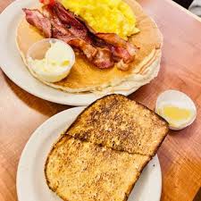 All day breakfast dishes at Lil Jon's Bellevue