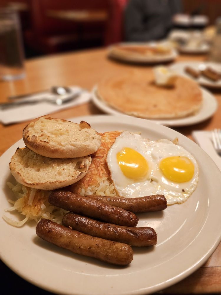 Breakfast plate at Lil Jon Restaurant Bellevue